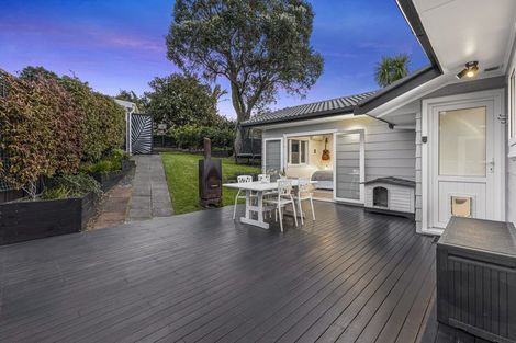 Photo of property in 56 Kia Ora Road, Beach Haven, Auckland, 0626