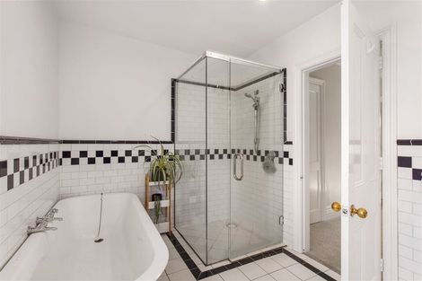 Photo of property in 58 Hawkesbury Avenue, St Albans, Christchurch, 8014