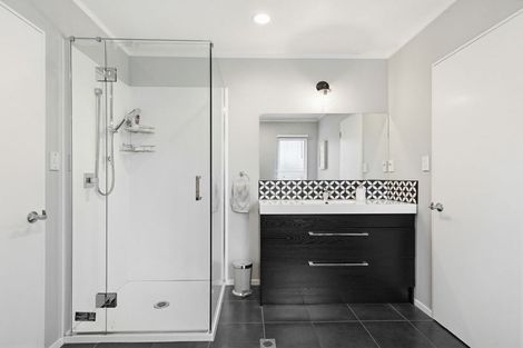 Photo of property in 18 Westbrook Place, Pomare, Rotorua, 3015