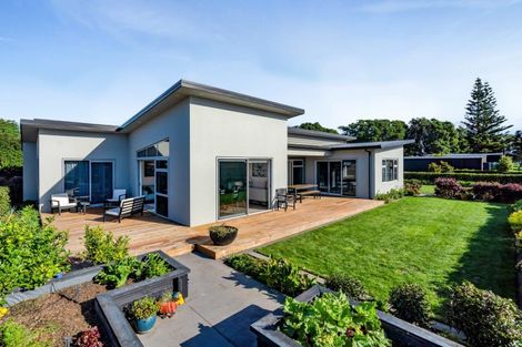Photo of property in 24 Kotare Drive, Waiwhakaiho, New Plymouth, 4312