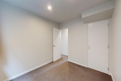 Photo of property in 352 Queens Drive, Lyall Bay, Wellington, 6022