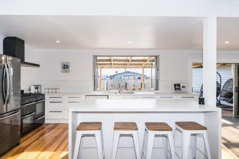 Photo of property in 8 Russell Street, Feilding, 4702