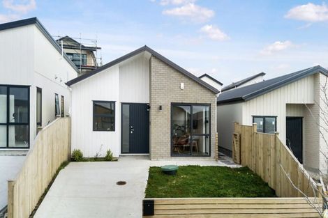 Photo of property in 7 Horokaka Street, Massey, Auckland, 0614