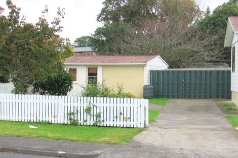 Photo of property in 2/56 Rogers Road, Manurewa, Auckland, 2102