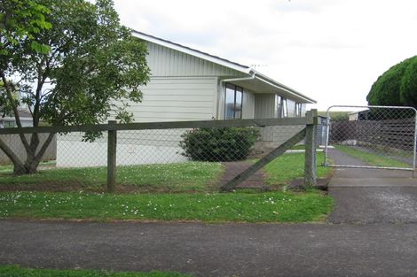 Photo of property in 11 Catkin Crescent, Papatoetoe, Auckland, 2025