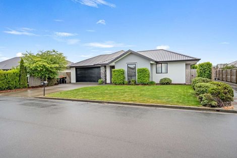 Photo of property in 51 Watkins Drive, Rangiora, 7400