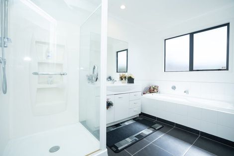 Photo of property in 49 Stoneleigh Drive, Chartwell, Hamilton, 3210