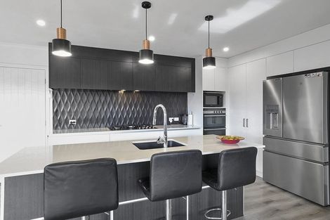 Photo of property in 4 Ellesmere Avenue, Bell Block, New Plymouth, 4312