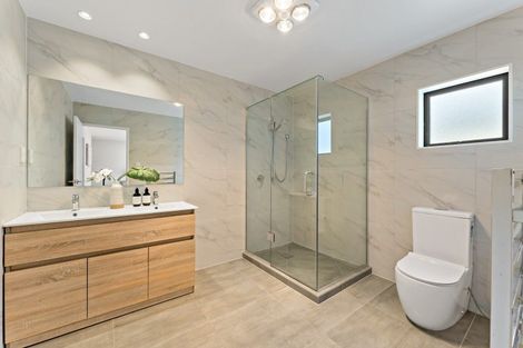 Photo of property in 24b Poinsettia Place, Henderson, Auckland, 0610