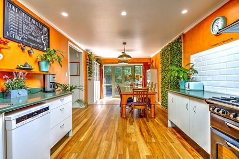 Photo of property in 33 Resthill Crescent, Glenview, Hamilton, 3206