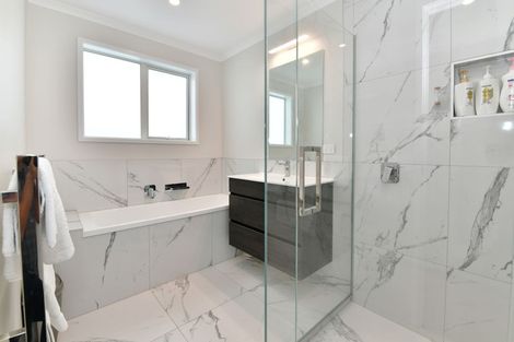 Photo of property in 36 Manhattan Rise, Orewa, 0931