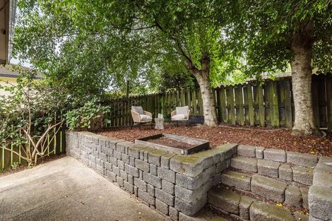 Photo of property in 1/44 Barbados Drive, Unsworth Heights, Auckland, 0632