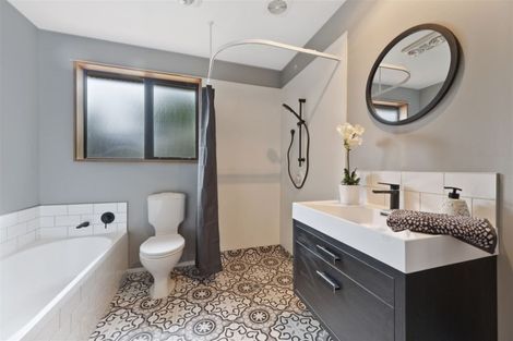 Photo of property in 16 Cardiff Avenue, Somerfield, Christchurch, 8024