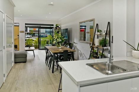 Photo of property in 81c Hobsonville Point Road, Hobsonville, Auckland, 0616