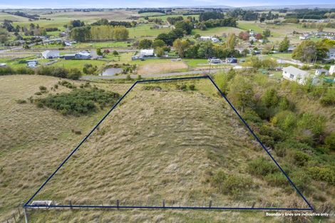 Photo of property in 85 Hastings Street, Halcombe, 4779