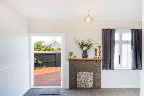 Photo of property in 47 Fitzroy Street, Terrace End, Palmerston North, 4410