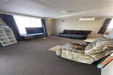 Photo of property in 29 Montgomery Crescent, Bader, Hamilton, 3206