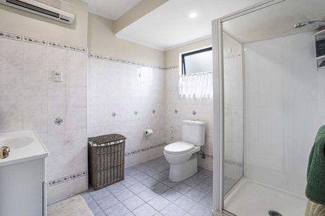 Photo of property in 40 Westview Court, Somerville, Auckland, 2014
