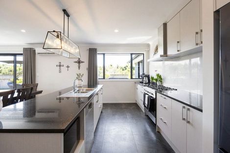 Photo of property in 16 Hehan Close, Cambridge, 3434