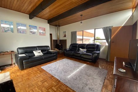 Photo of property in 27 Mercury Way, Whitby, Porirua, 5024