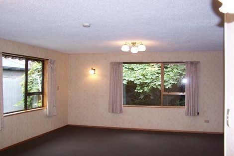 Photo of property in 24 Sawtell Place, Northcote, Christchurch, 8052