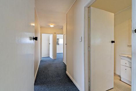 Photo of property in 29 Stottholm Road, Titirangi, Auckland, 0604