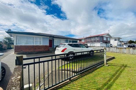 Photo of property in 104 Ti Rakau Drive, Pakuranga, Auckland, 2010
