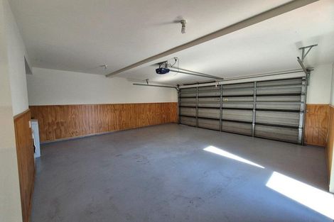 Photo of property in 15 Athol Terrace, Upper Riccarton, Christchurch, 8041