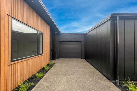Photo of property in 4/25 Sandwich Road, Saint Andrews, Hamilton, 3200