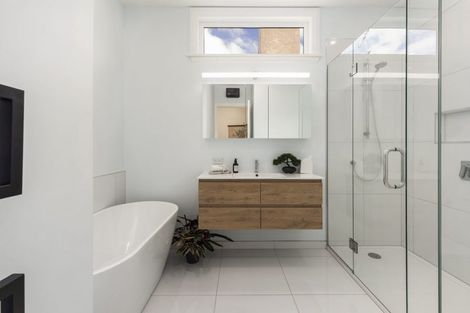 Photo of property in 89 Ross Street, Lyall Bay, Wellington, 6022