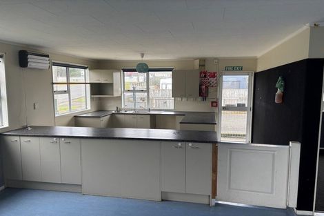 Photo of property in 12 Carthew Terrace, Foxton Beach, Foxton, 4815