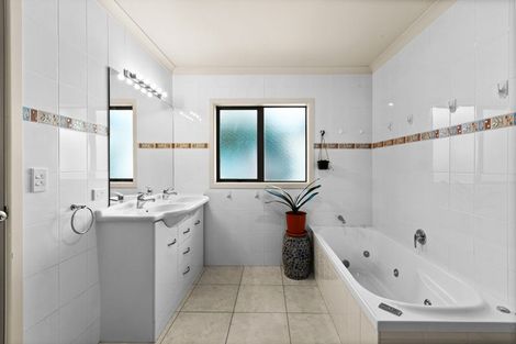 Photo of property in 28a Howard Road, Taradale, Napier, 4112