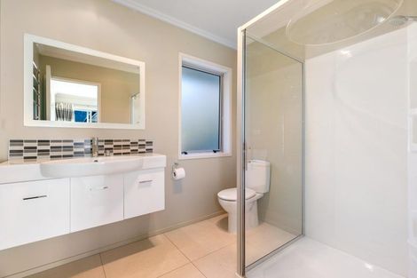 Photo of property in 16 Forest Heights, Wanaka, 9305