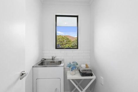 Photo of property in 1/18 Sheraton Place, Redwood, Christchurch, 8051