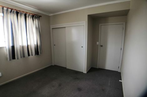 Photo of property in 67 Lincoln Park Avenue, Massey, Auckland, 0614