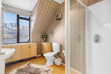 Photo of property in Marina Village, 10/10 Marina Drive, Frankton, Queenstown, 9300