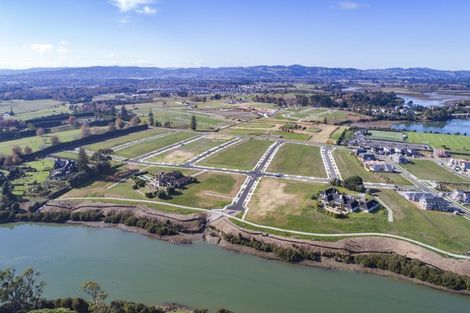 Photo of property in 35 Hayfield Way, Karaka, Papakura, 2113