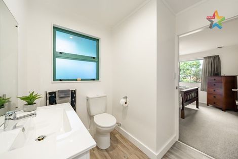 Photo of property in 126 Normandale Road, Normandale, Lower Hutt, 5010