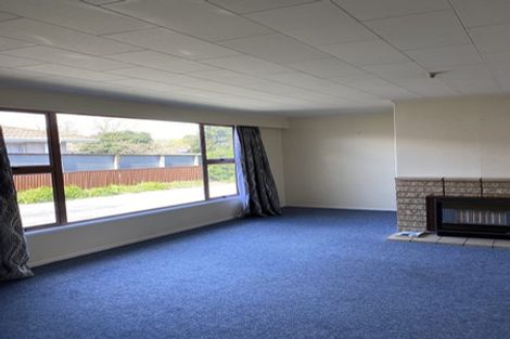 Photo of property in 1/82 John F Kennedy Drive, Milson, Palmerston North, 4414
