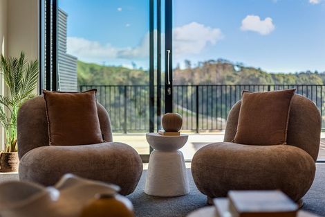 Photo of property in 32 Oakum Road, Whitby, Porirua, 5024