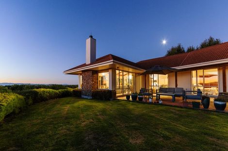 Photo of property in 1 Watlings Place, Kennedys Bush, Christchurch, 8025
