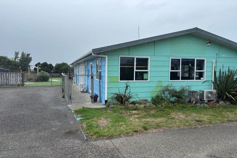 Photo of property in 12 Carthew Terrace, Foxton Beach, Foxton, 4815