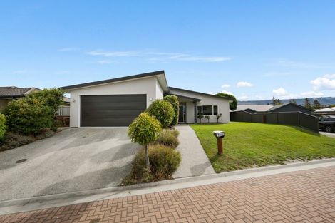 Photo of property in 6 Crabbe Place, Cromwell, 9310
