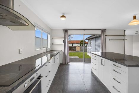 Photo of property in 36 Humber Street, Roslyn, Palmerston North, 4414