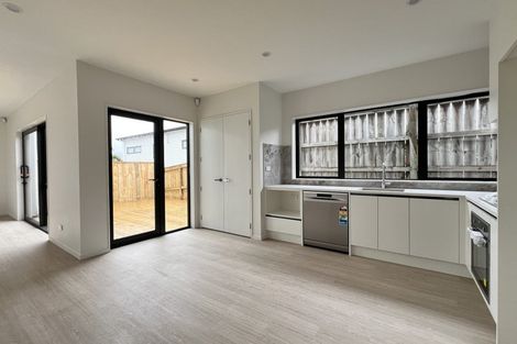 Photo of property in 105b Bond Crescent, Forrest Hill, Auckland, 0620