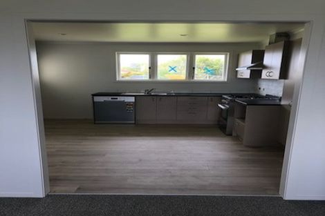 Photo of property in 27 Hill Crescent, Papakura, 2110