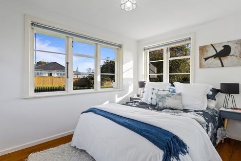 Photo of property in 35 Philomel Crescent, Bayswater, Auckland, 0622