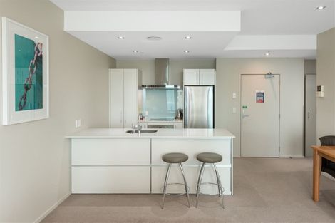 Photo of property in 33/8 Maunganui Road, Mount Maunganui, 3116