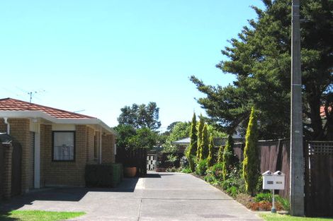 Photo of property in 2/92 Nile Road, Milford, Auckland, 0620