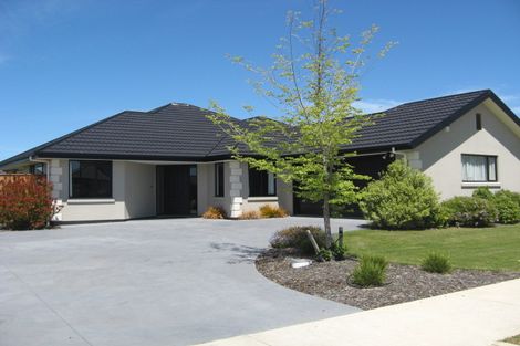 Photo of property in 37 Mistral Road, Northwood, Christchurch, 8051